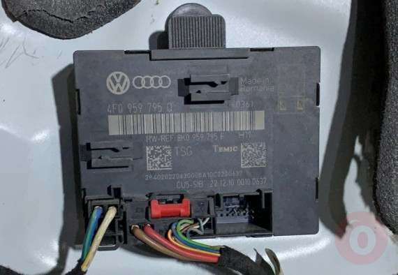 AUDİ A4 Q5 A6 SAĞ ARKA KAPI BEYNİ 4F0959795Q 8K0959795F