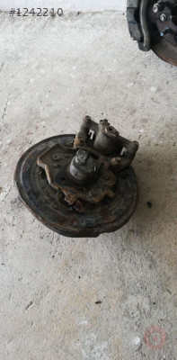 chevrolet lacetti çıkma sağ arka taşıyıcı disk fren merkezi.