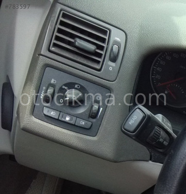 HATASIZ 2007 VOLVO S40 KLİMA ÜFLEME PANELİ.