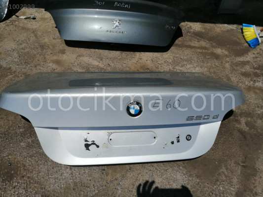 BMW E60 5.20 BAGAJ KAPAĞI ÇIKMA PARÇA