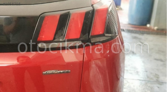 Peugeot  3008 stop sağ
