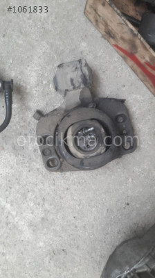 ÇIKMA PARÇA RENAULT MASTER 2  2.5 MOTOR KULAĞI
