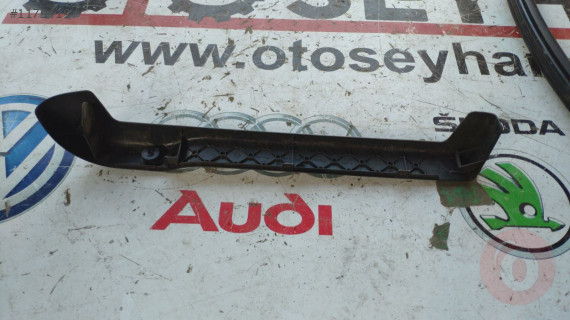 1J0881347C volkswagen golf 4 ön koltuk ray kapağı