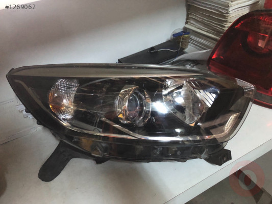 Captur sağ far çıkma orjinal