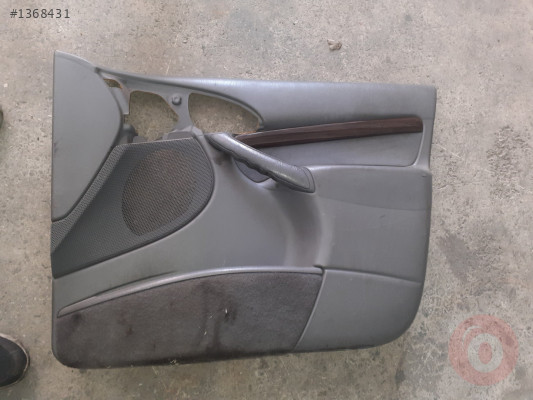 FORD FOCUS 1 gia sağ KAPI döşemesi