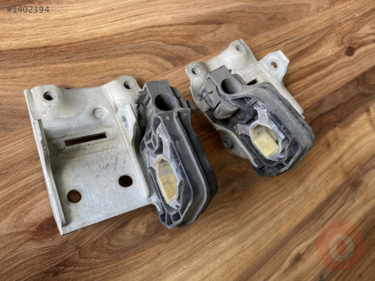 Bmw F01 730 740 ÇIKMA ORJİNAL RADYATÖR ALT BAĞLANTI AYAKLARI
