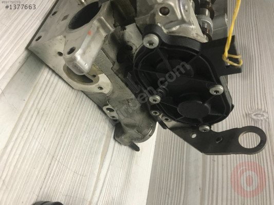 Volkswagen golf 7 1.6 TDCI Audi A3 silindir kapağı 04L103373