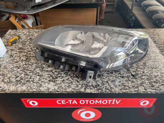 FİAT DOBLO 4 SOL ÖN FAR İÇİ SİYAH ÇIKMA ORJİNAL TEMİZ