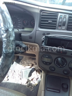 2000 NİSSAN PRİMERA  KOMPLE ÇIKMA SİNYAL SİLECEK.