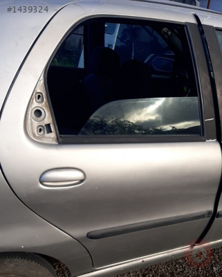 fiat albea çıkma sağ arka kapı