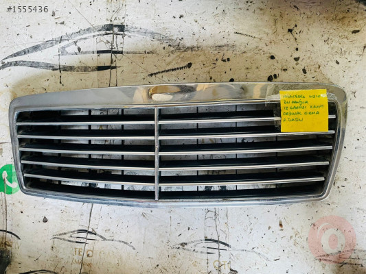 MERCEDES W210 ÖN PANJUR IZGARASI ORJİNAL ÇIKMA KROM 2.ÜRÜN