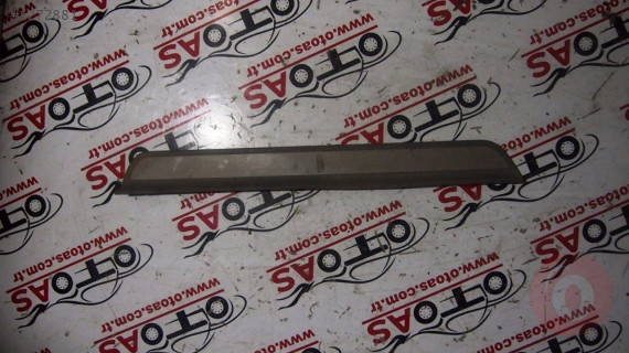 RENAULT LAGUNA 2 SOL ÖN KAPI BASAMAK KAPLAMASI 8200026634