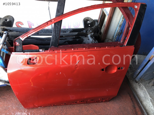 Clio 4 sol ön kapı çıkma ORJİNAL