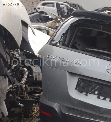2014 MERCEDES GLK 220 ÇIKMA BAGAJ MARKA YAZISI.
