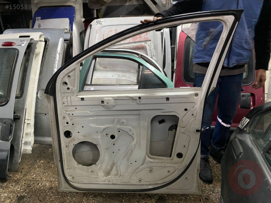 AUDİ Q7 SAĞ ÖN KAPI ORJİNAL ÇIKMA TEMİZ ÜRÜN 2005-2012 MODEL