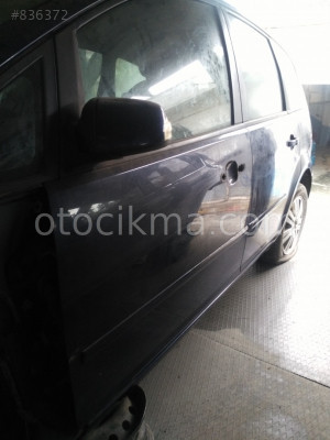 C max arka sol kapısı