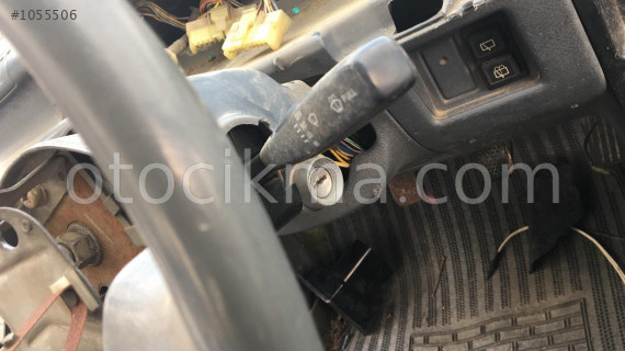 suzuki swift çıkma silecek kolu