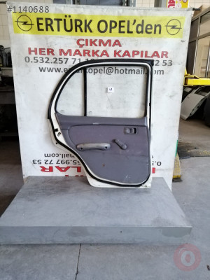 Nissan micra sol arka kapı