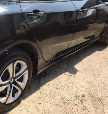 2018 HONDA CIVIC HATASIZ SAĞ YAN PANEL.