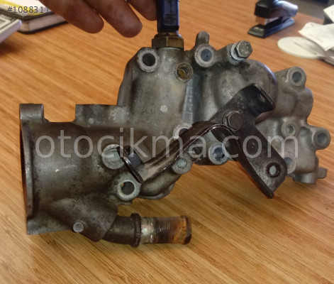 peugeot 206 1.4 8v çıkma termostat yuvası
