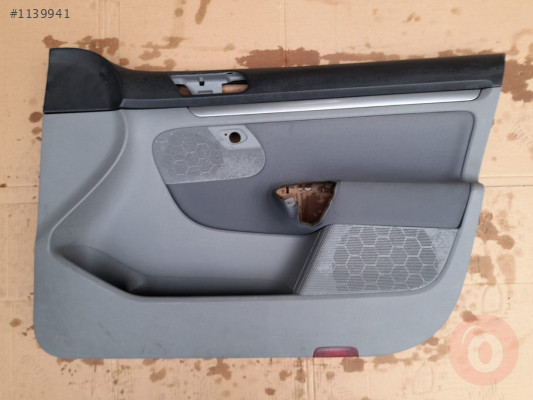 VW JETTA 06-10 SAĞ ÖN KAPI DÖŞEMESİ SAĞ ÖN (GRİ-SİYAH)
