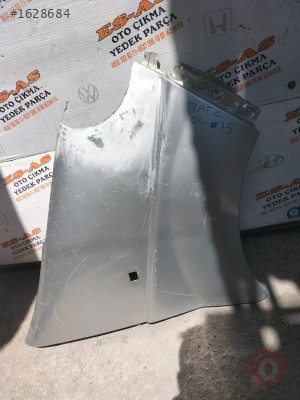 Renault Trafic sağ ön çamurluk 2004-2015