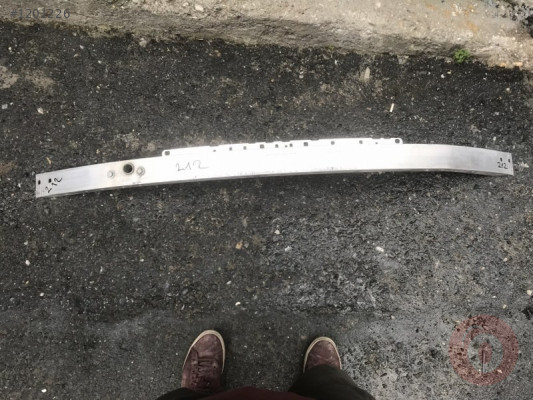 212 E SERİSİ ARKA TAMPON DEMİRİ MERCEDES ORJİNAL ÇIKMA PARÇA