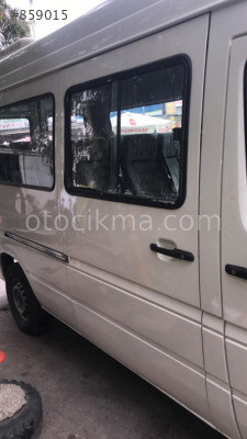 VOLKSWAGEN LT 35 ÇIKMA HATSIZ SAĞ SÜRGÜLÜ KAPI