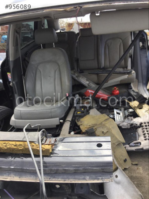 Audi Q7 Ön Koltuk hatasız orjinal çıkma