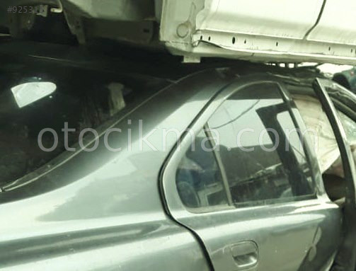 2001 VOLVO ÇIKMA SAĞ KELEBEK CAMI.