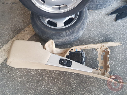 Bmw F30 Orta Konsol Hatasız Orjinal Çıkma