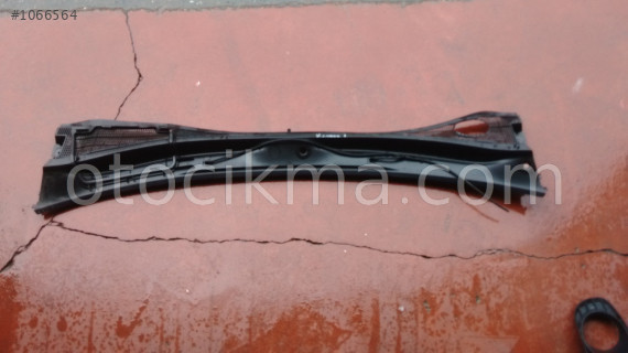 RENAULT KANGOO 1 ÖN CAM IZGARASI-ÇIKMA PARÇA