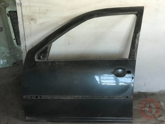 VOLKSWAGEN BORA SOL ÖN KAPI