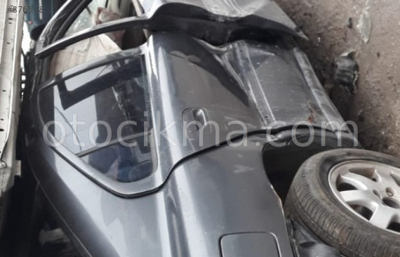 2001 VOLVO S80 HATASIZ SAĞ ARKA KAPI.