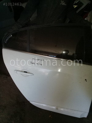 RENAULT FLUENCE SAĞ ARKA KAPI ÇIKMA PARÇA
