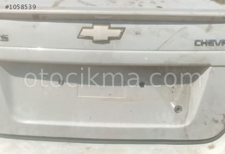 2011 model chevrolet aveo ls çıkma bagaj arma