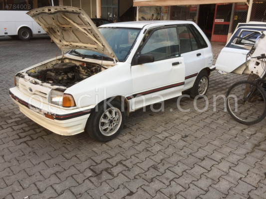 FORD FESTİVA SOL ÖN KAPI