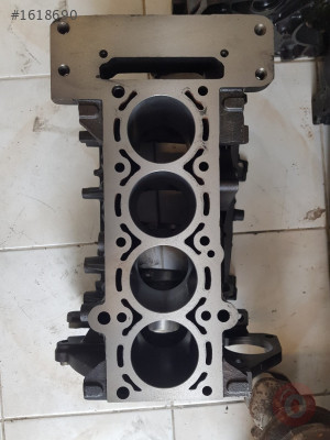 mini cooper R50 R53 1.6 16V motor bloğu 04777662AFB