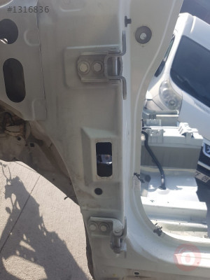 Nissan Juke Sol Ön Kapı Menteşesi Hatasız Orjinal Çıkma