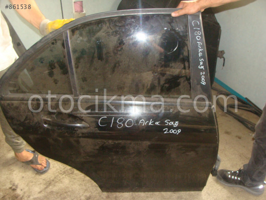 MERCEDES W204 SAĞ ARKA KAPI GÜÇMANLAR OTO
