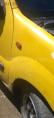 2003 model renault kangoo 1.9 orjinal sağ ön çamurluk