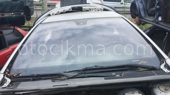 peugeot 607 orjinal çıkma ön cam