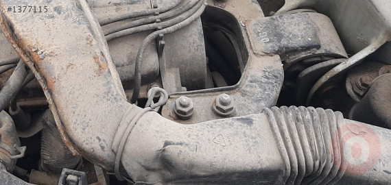 1992 hyundai excel 1.5 karburatörlü çıkma hava filtre borusu