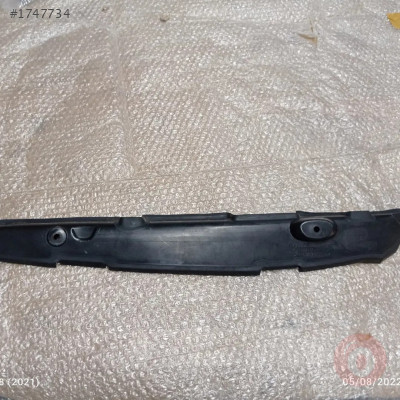 8V0821111C ÇAMURLUK YAN KAPATMA SOL AUDİ A3 2013>>2022