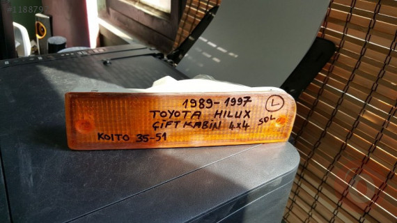 1989-1997 HİLÜX SOL SİNYAL TOYOTA ORJİNAL ÇIKMA PARÇA