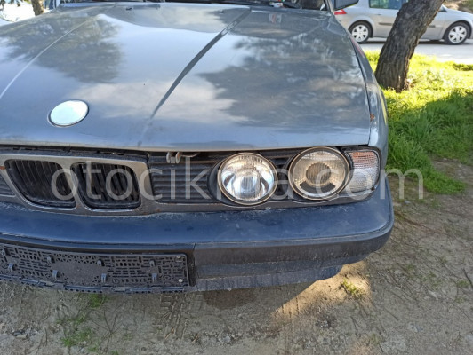 BMW E34 520i SOL ÖN FAR