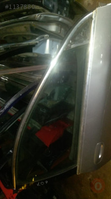 peugeot 607 çıkma sağ ön kapı cam nikelaj çıta