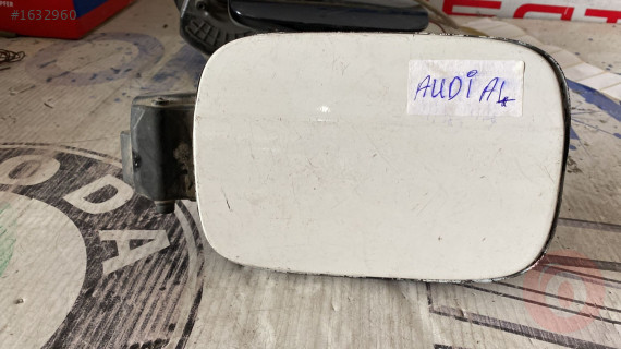2009 AUDİ A4 YAKIT DEPO KAPAĞI HATASIZ ORJ ÇIKMA