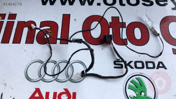 8V4971693H audi a3 2019 sol arka kapı kartonu tesisatı