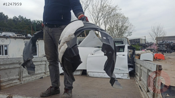 FORD ECOSPORT SOL ÖN ÇAMURLUK DAVLUMBAZI ÇIKMA ORİJİNAL